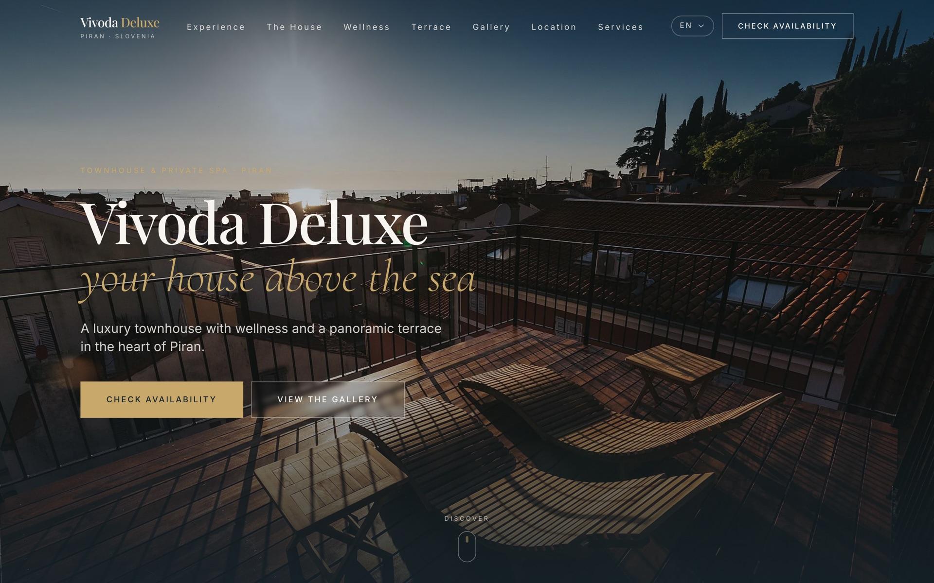 Vivoda Deluxe website hero: your house above the sea, over the rooftops of Piran